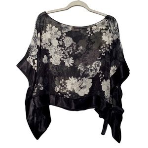 Zio Sheer Black and White Floral Crop Top With Batwing Sleeves Size L